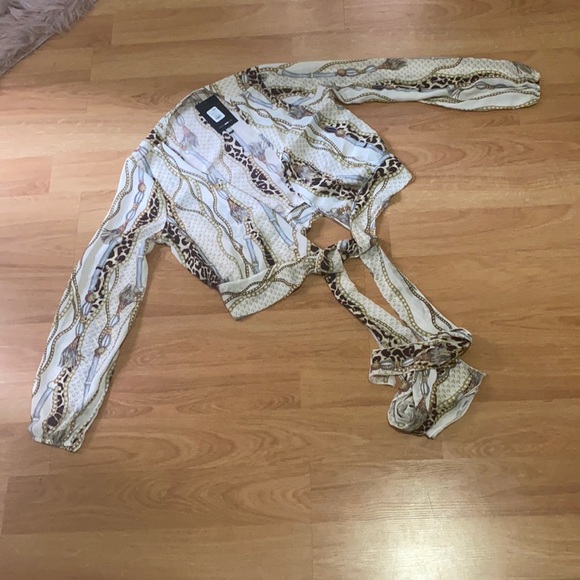 🐆 NWT fashion nova tie top! - Picture 3 of 6